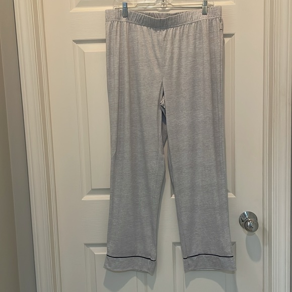 Women’s pajamas - Picture 5 of 10